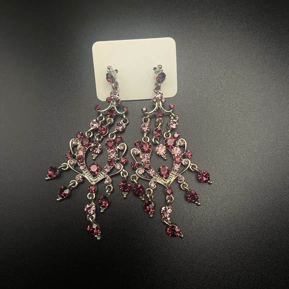 Earrings - Picture 2 of 3